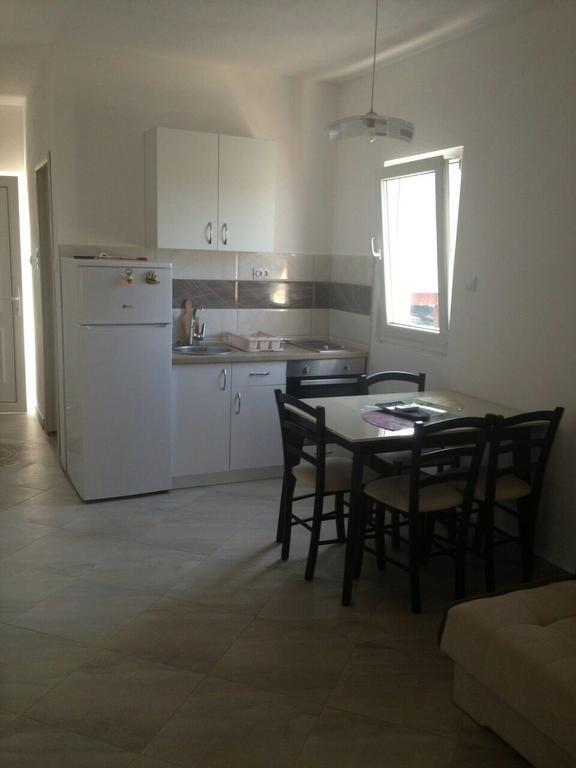 Apartmani Roganovic Лущица Екстериор снимка